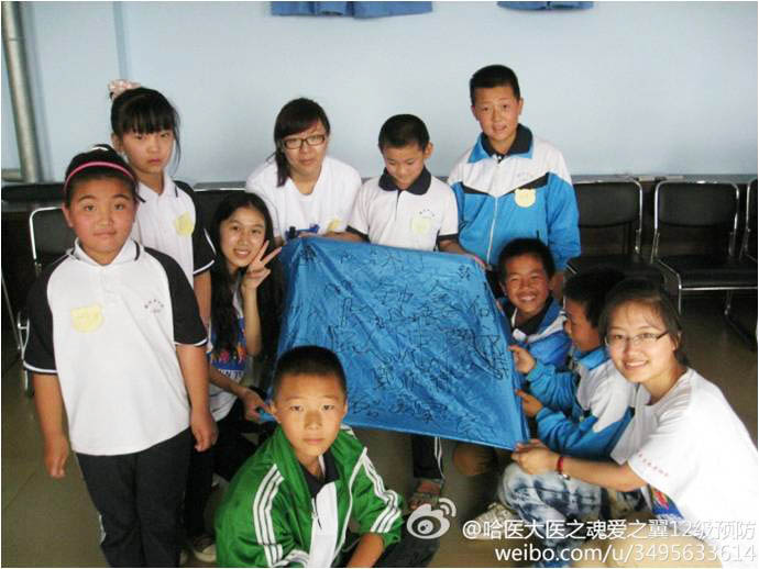 �����I�t(y��)�ƴ�W(xu��)���t(y��)֮�ꡤ��֮����������`�F��� 7��8�Ձ��������I�p����(li��n)�d�W(xu��)У�M��֧�̻�����F�����ֽM�������ķ����������ӂ��ֳ��Ă�С�M���D��һ��С�M�ĺ��ӂ���꠆T������Ϻ��¿�̖��������