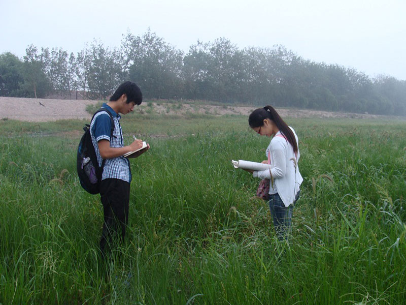 7��14�գ����u�r(n��ng)�I(y��)��W(xu��)������B(t��i)����(m��ng)֮�(du��)���������u�а�ɳ�ӝ�أ��ۖ|�Σ���(du��)ֲ��N��w���M(j��n)�ЬF(xi��n)��(ch��ng)�о���