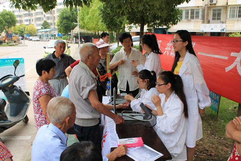 F(tun)(du)ɆTM(fi)^(q)yѪܵ񂃵ٝpϣԶһЩ@ӵĻ(dng)