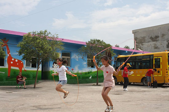 ϹI(y)W(jng)Q(mo)׌WԺϵPhж`꠵ʡƽɽPhѦ(zhn)ӜϴӢСW_չ֧̻ekӢСWһȤζ\ӕ׌WwWƥ˾DKِ