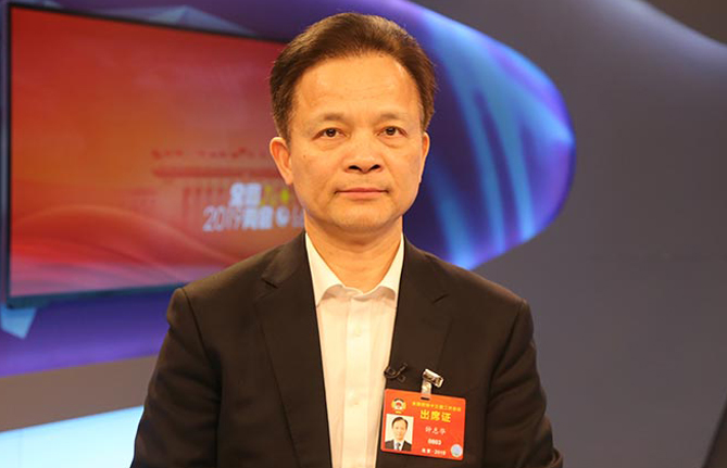 全國政協(xié)委員、中國工程院副院長鐘志華：推進工程教育改革與創(chuàng)新創(chuàng)業(yè)創(chuàng)造