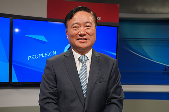 中國(guó)五礦集團(tuán)有限公司黨組書(shū)記、董事長(zhǎng)翁祖亮做客人民網(wǎng)。實(shí)習(xí)生趙晉杰攝