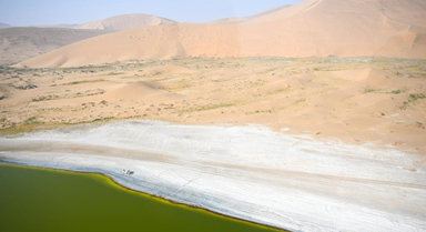 巴丹吉林沙漠秋日即景