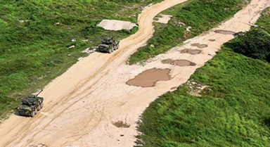 陸軍某旅開展長途機(jī)動訓(xùn)練